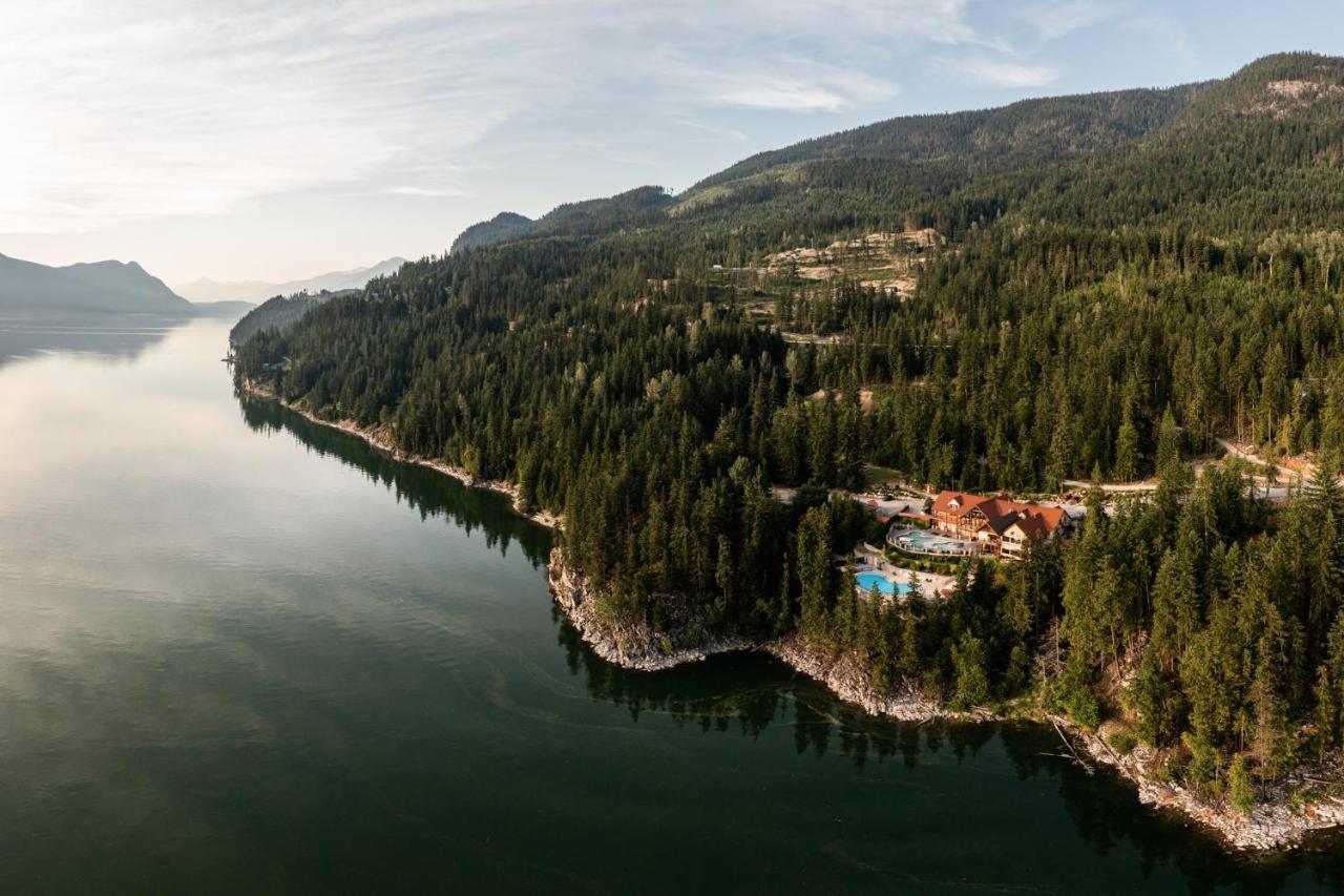 Halcyon Hot Springs Resort Экстерьер фото