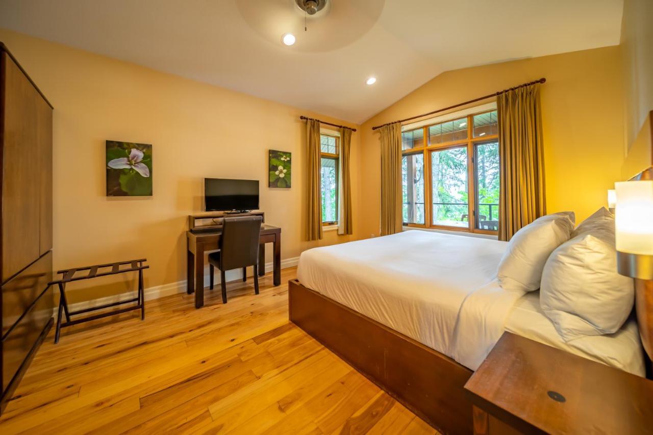 Halcyon Hot Springs Resort Экстерьер фото