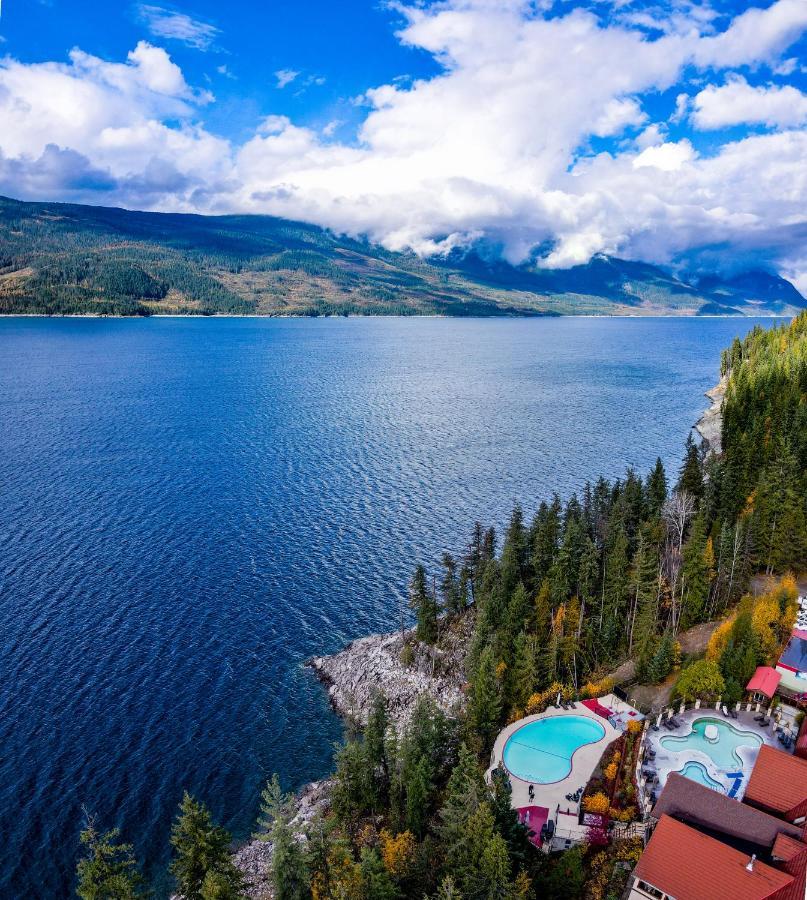 Halcyon Hot Springs Resort Экстерьер фото