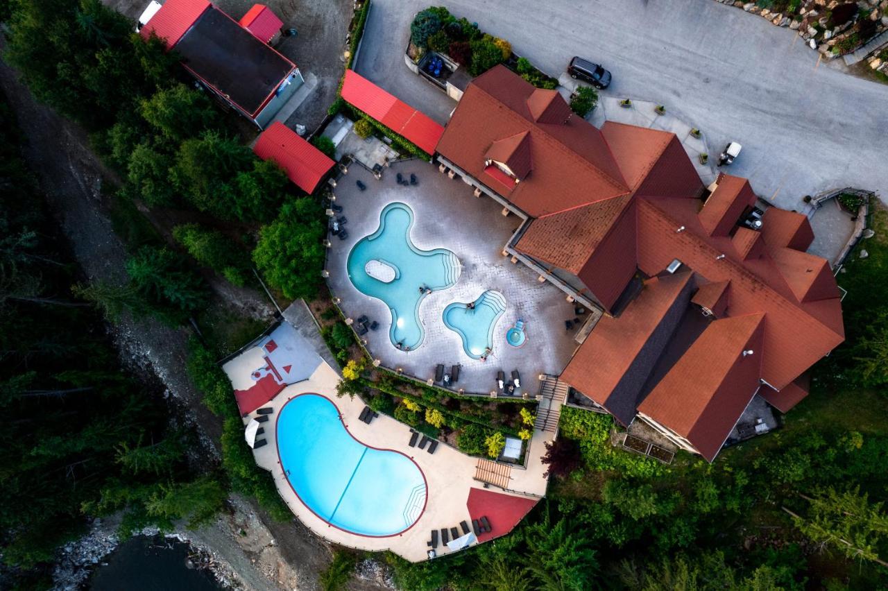Halcyon Hot Springs Resort Экстерьер фото