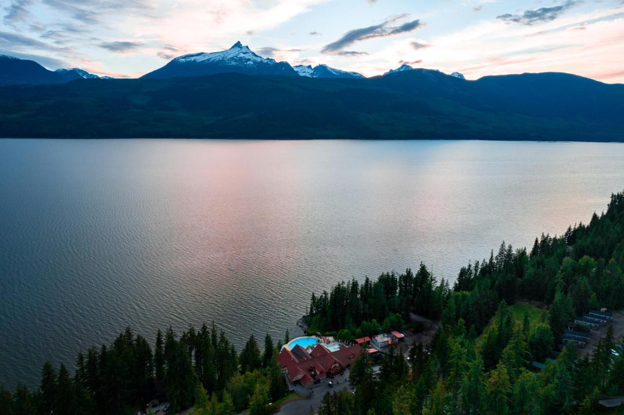 Halcyon Hot Springs Resort Экстерьер фото