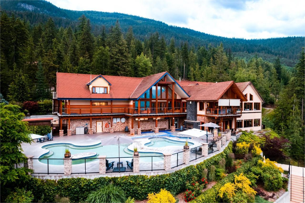 Halcyon Hot Springs Resort Экстерьер фото